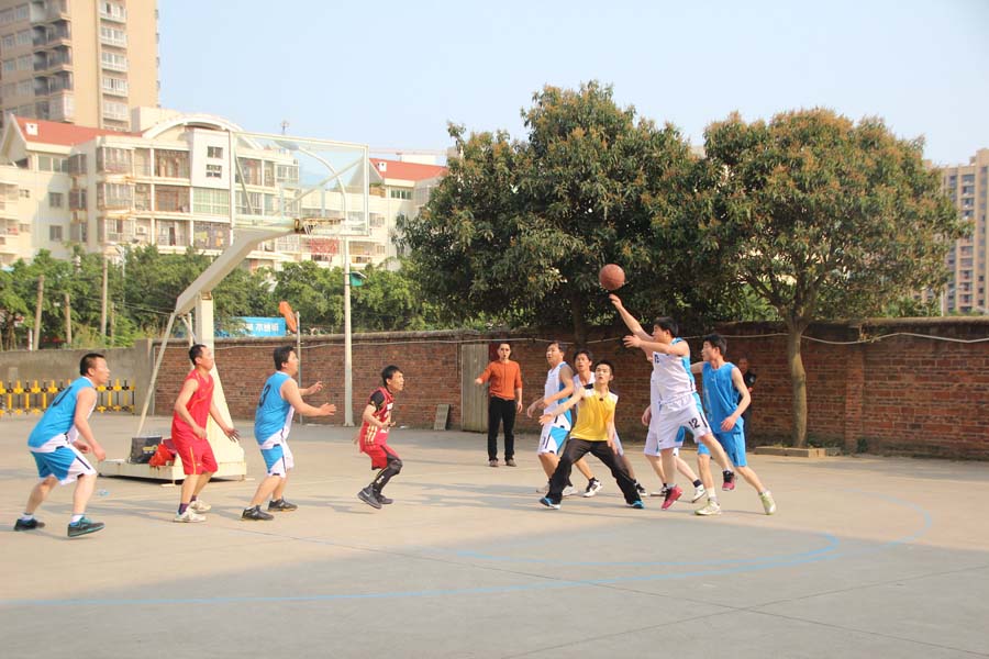 Basketball friendly match with 10 companies