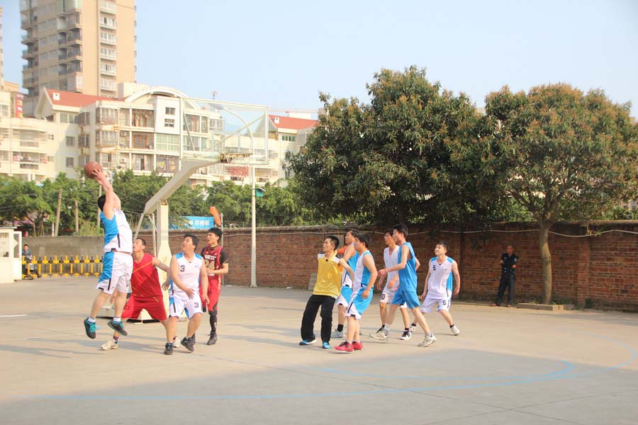 Basketball friendly match with 10 companies